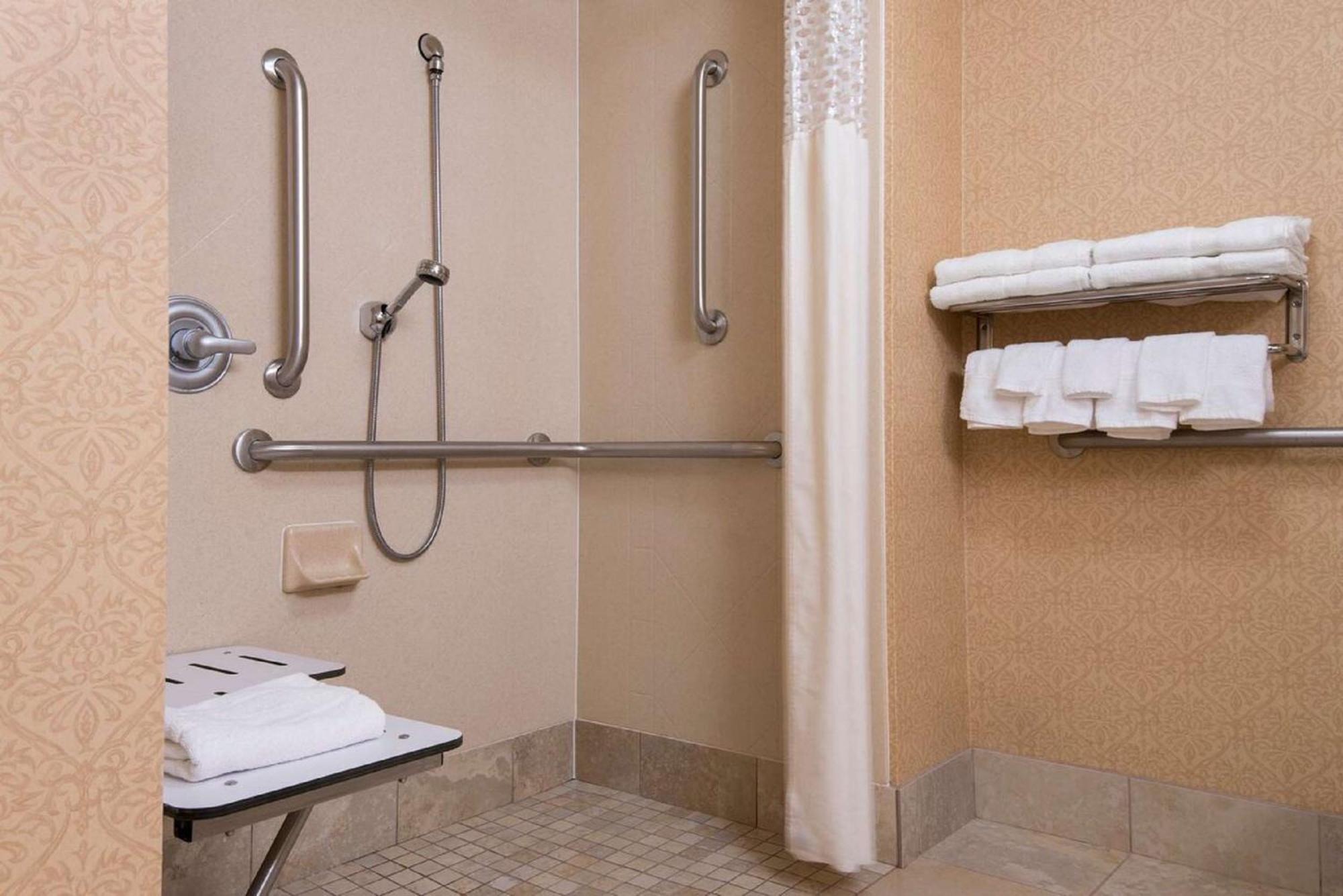 Hampton Inn Schenectady Downtown Esterno foto