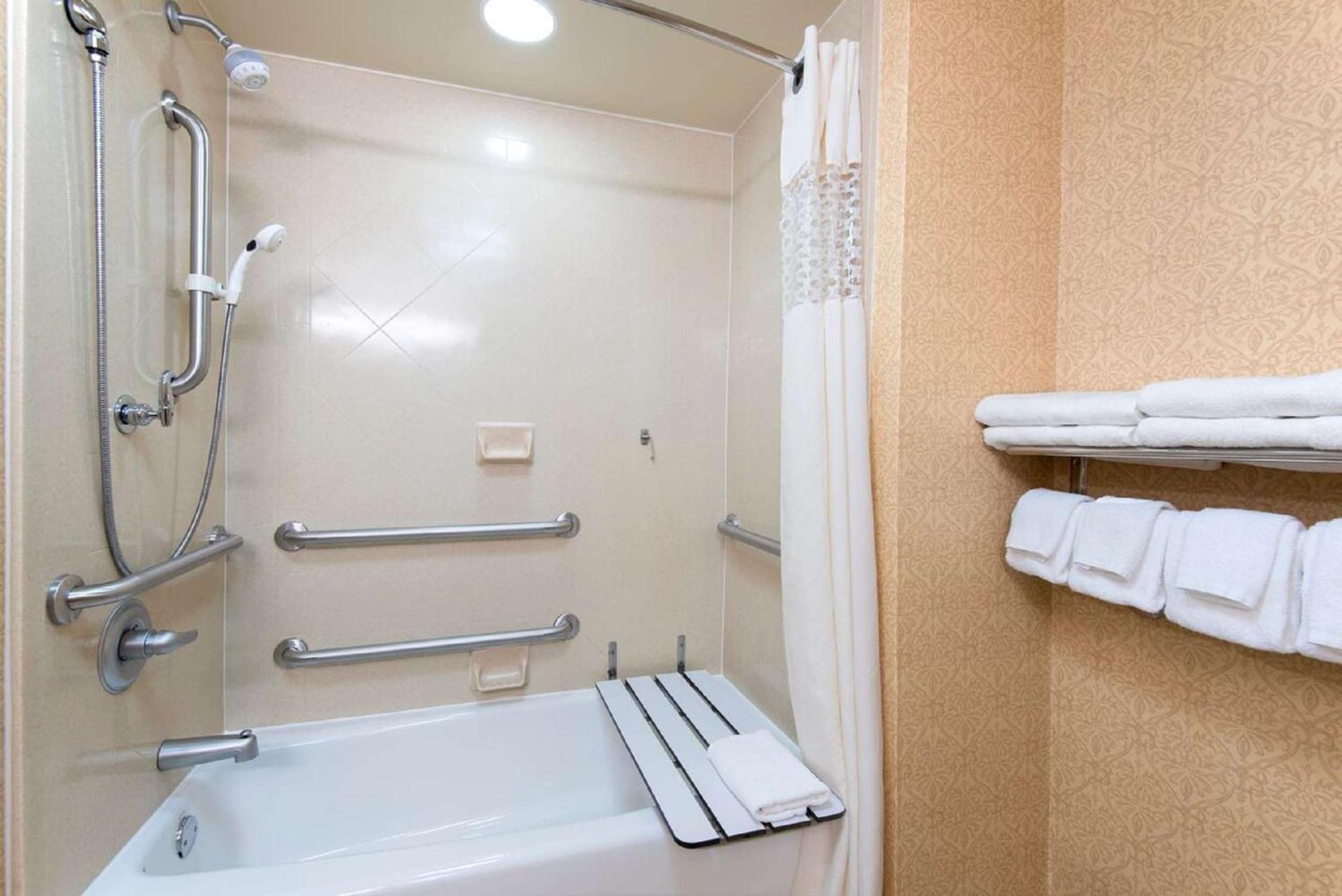 Hampton Inn Schenectady Downtown Esterno foto
